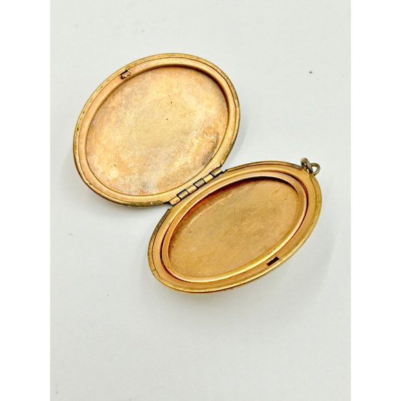 Vintage Genuine Carved Cameo Locket Pendant Gold Tone Pic Photo Holder Jewelry - Picture 9 of 12